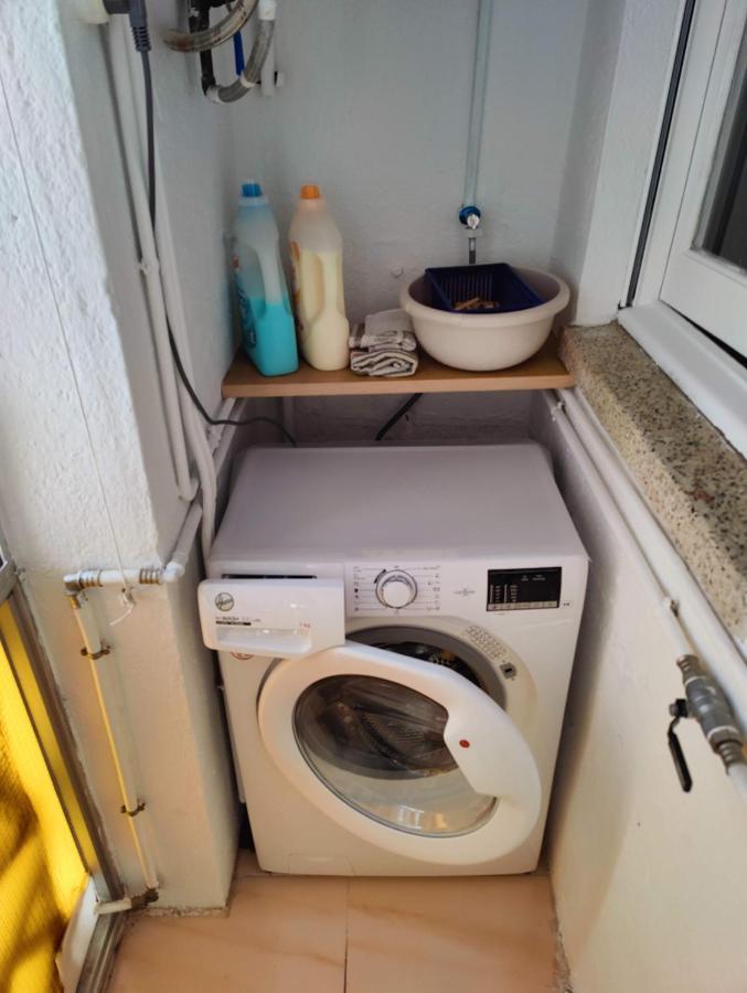 カンブリルスSunny Flat With Balcony And Sea Viewsアパートメント エクステリア 写真