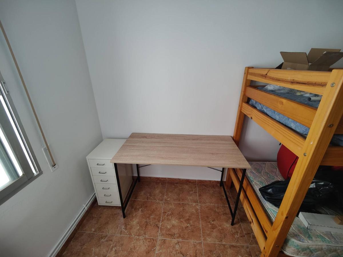 カンブリルスSunny Flat With Balcony And Sea Viewsアパートメント エクステリア 写真