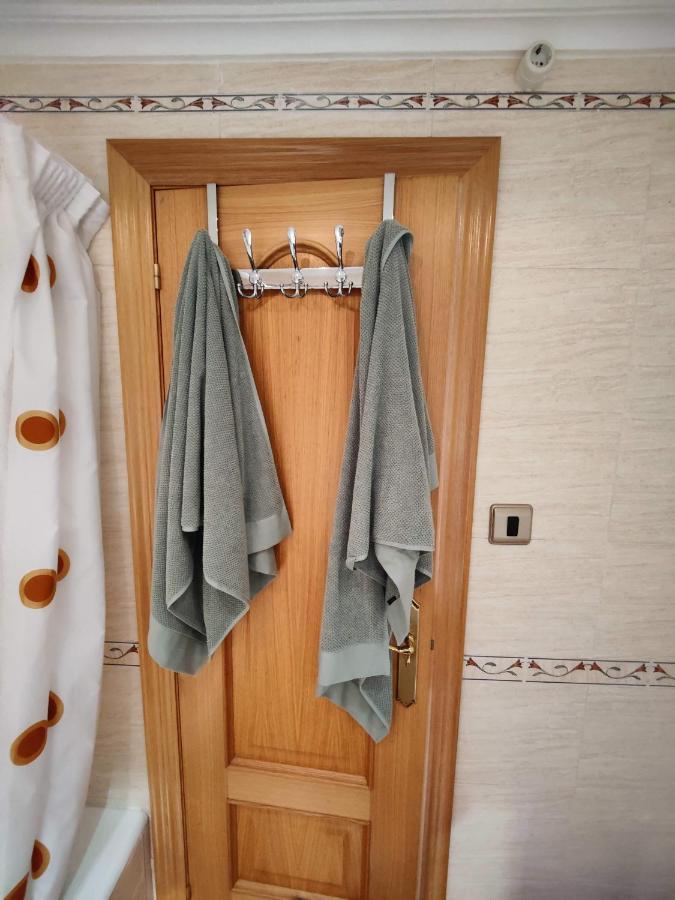 カンブリルスSunny Flat With Balcony And Sea Viewsアパートメント エクステリア 写真