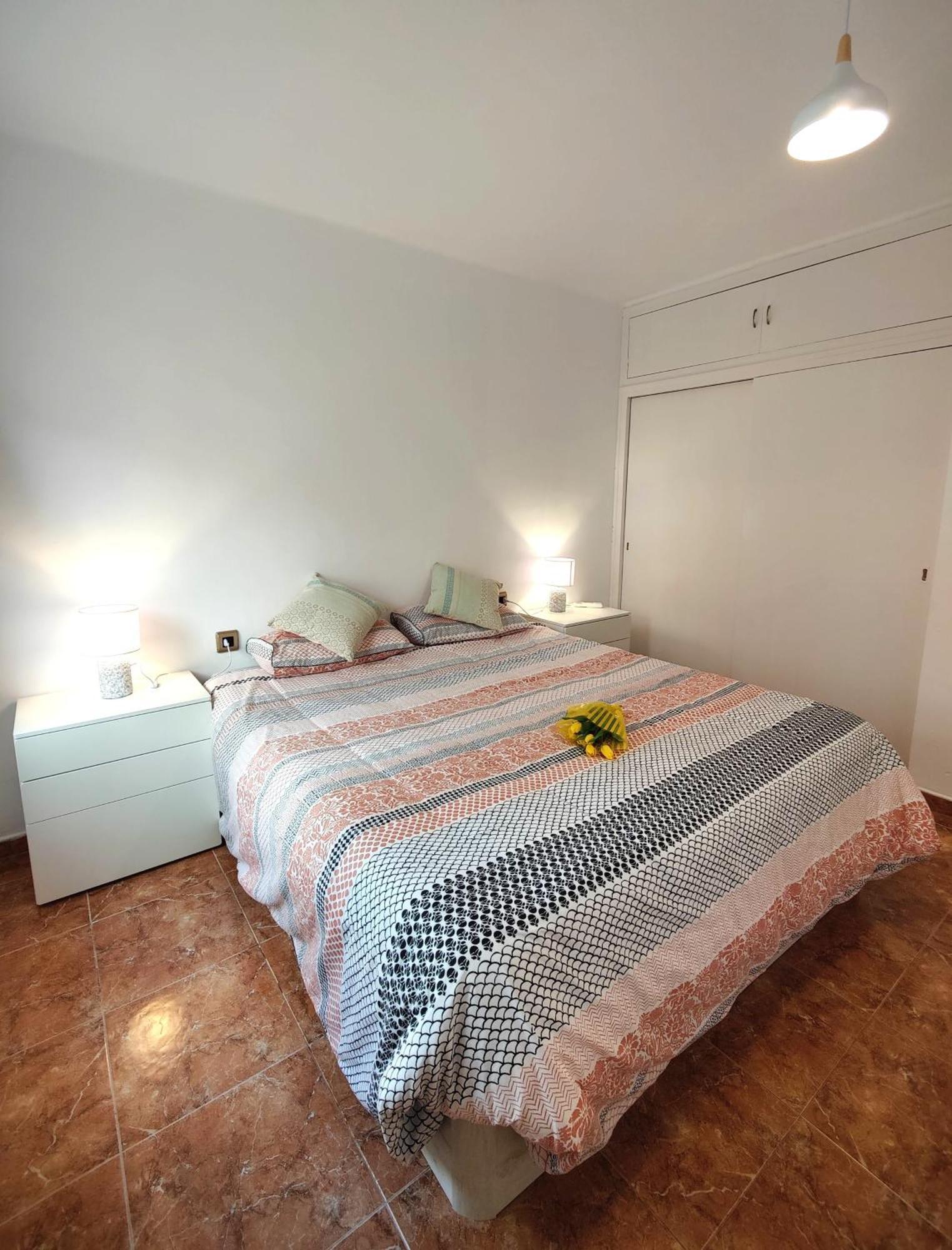 カンブリルスSunny Flat With Balcony And Sea Viewsアパートメント エクステリア 写真